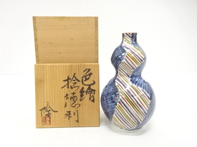 Yoshida Ryuzo, twisted sake bottle, overglaze enamels